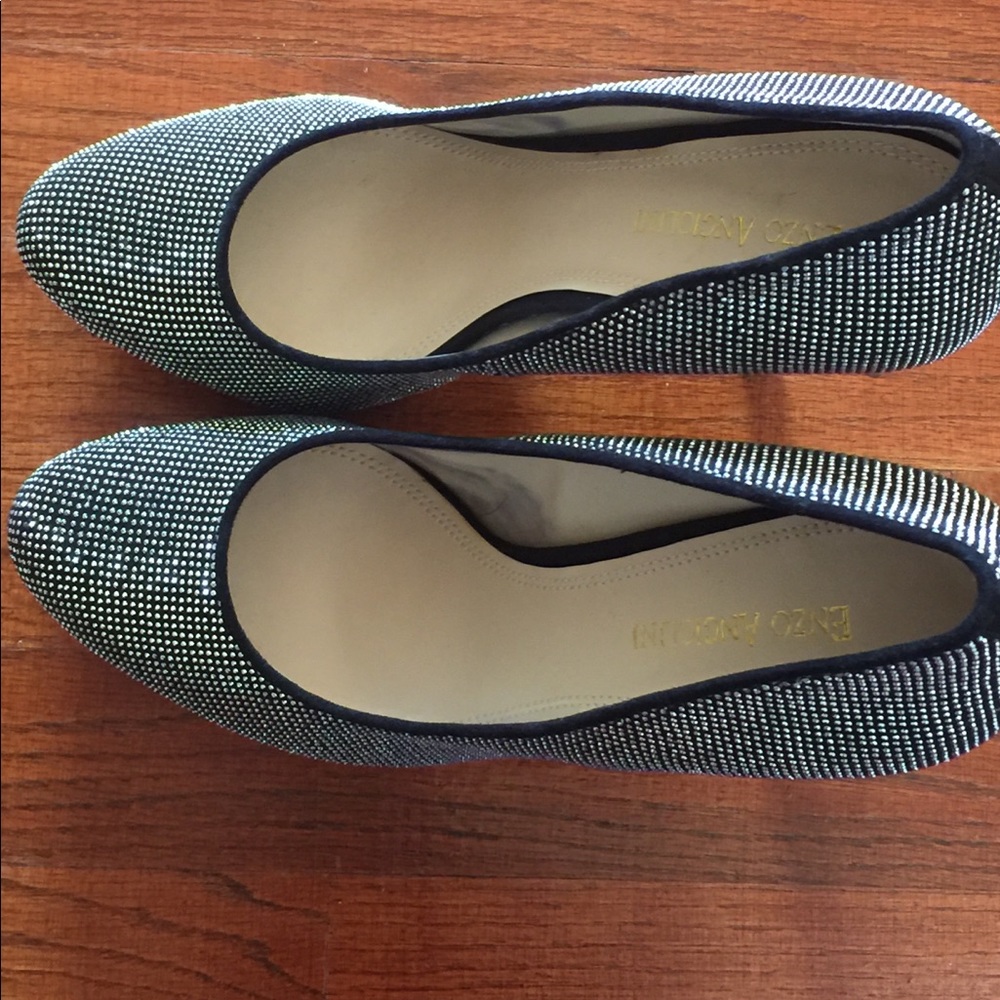 STUNNING ENZO ANGIOLINO Silver and Black pumps